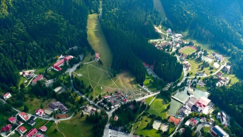 Minivacanta de Sfanta Maria: Cat costa cazarea la munte si pe litoral Imagine