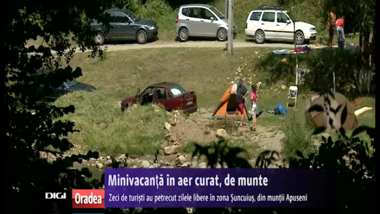 Minivacanta la munte. Zeci de turisti au petrecut zilele libere in zona Suncuius, din Apuseni Imagine