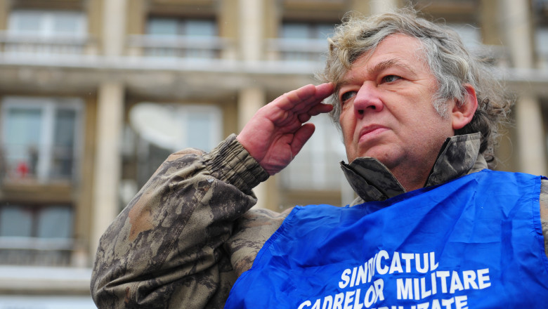 Mircea Dogaru: Am primit o rugaminte sa strangem semnaturi pentru domnul Melescanu, care ar fi acceptat ca peste doi ani sa provoace alegeri generale si prezidentiale Imagine