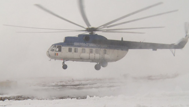 Misiuni reluate. Elicopterele SMURD si MAI au preluat 10 pacienti Imagine