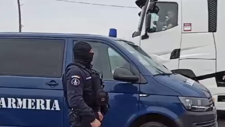 Mita la Vama Bucuresti. Stenograme: „Ala plateste avansul, noi ratele” / „Le-am propus 5 mii de lei, au cerut 10.000 de euro” Imagine