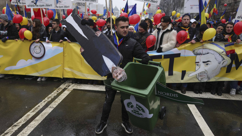 Miting AUR in Capitala: Jandarmeria a intocmit acte de sesizare pentru un dosar penal si a aplicat mai multe amenzi contraventionale Imagine