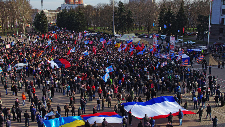 Miting-referendum la Harkov. Prorusii cer autonomie Imagine