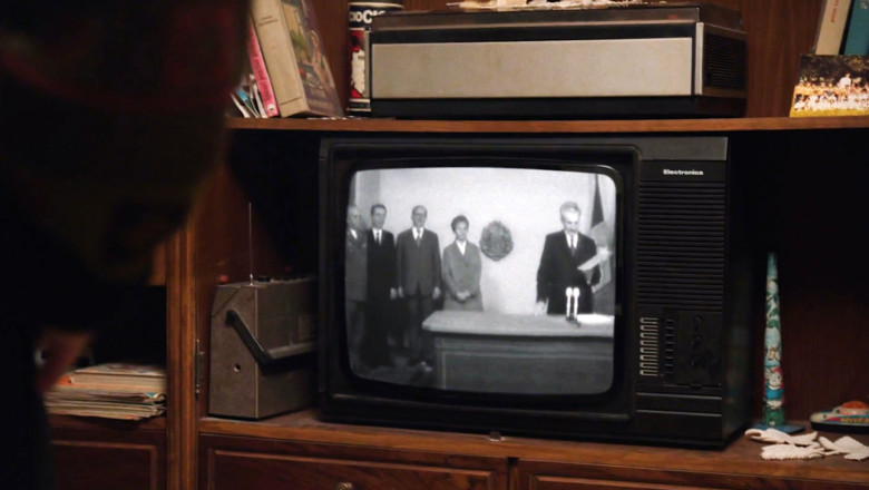 Miturile „raiului” comunist (2). Erau intr-adevar mai bune mancarea, filmele si muzica pe vremea lui Nicolae Ceausescu? Imagine