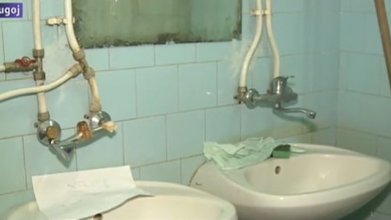 Mizeria, boala grea pentru spital. Unitatea sanitara din Lugoj a primit 5.000 de lei amenda de la DSP Imagine