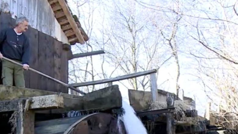 Moara de Apa de la Ohaba, un crampei a vietii satului de odinioara  Imagine