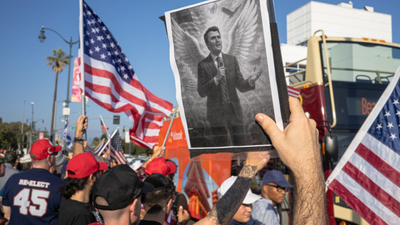 Moartea lui Charlie Kirk a divizat si mai mult America: Mii de persoane, „vanate” pentru comentariile online Imagine