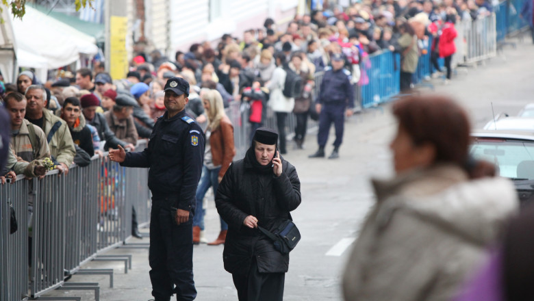 Mobilizare de forte la hramul Sfintei Parascheva. Sute de politisti, jandarmi si medici sunt gata sa intervina in caz de nevoie Imagine