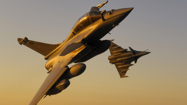 Mobilizare globala impotriva Statului Islamic. Franta efectueaza primele zboruri de recunoastere in Irak Imagine