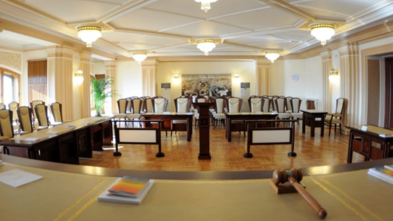 Modificarile aduse Codului Penal sunt neconstitutionale Imagine