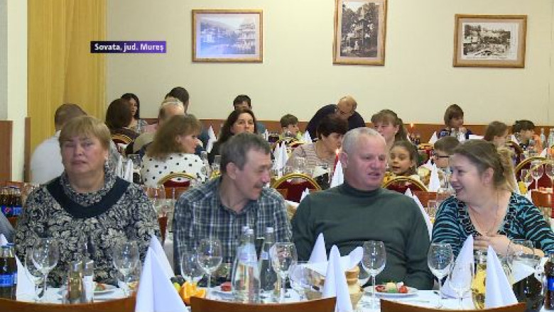 Moldovenii sarbatoresc Craciunul la Sovata Imagine