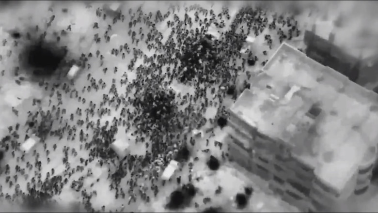 Momentul busculadei din Gaza in care peste 100 de oameni au fost ucisi incercand sa ajunga la ajutoarele umanitare Imagine