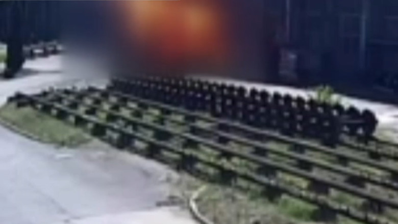 Momentul cand avionul ultra-usor cu doi oameni s-a prabusit in Arad, surprins de o camera de supraveghere Imagine