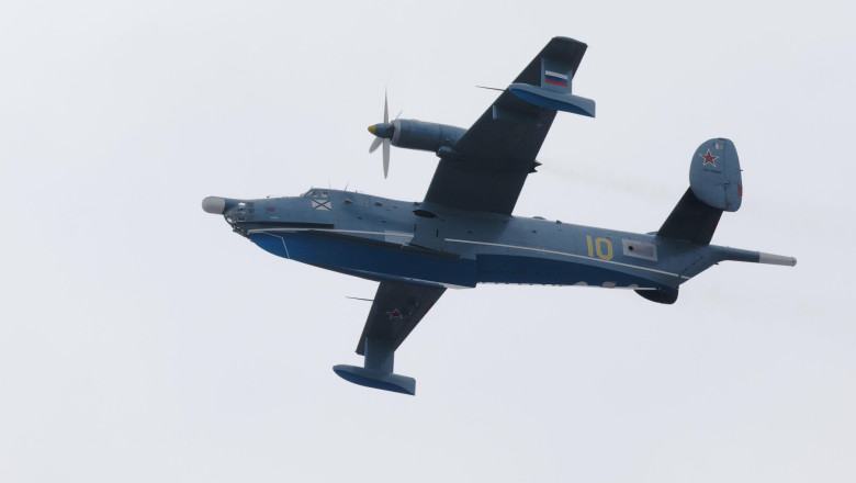 Momentul in care dronele ucrainene lovesc doua hidroavioane rusesti antisubmarin. „Este pentru prima data de la inceputul razboiului” Imagine