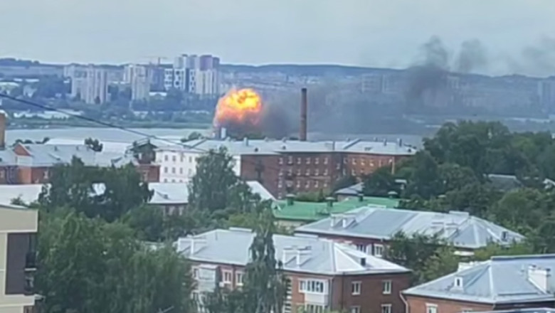 Momentul in care dronele ucrainene lovesc fabrica rusa de aparare aeriana din Ijevsk. Explozii, incendii, „decese si raniti” Imagine