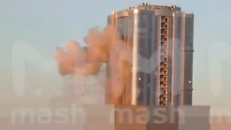 Momentul in care o drona ucraineana loveste un bloc in orasul Saratov din Rusia Imagine