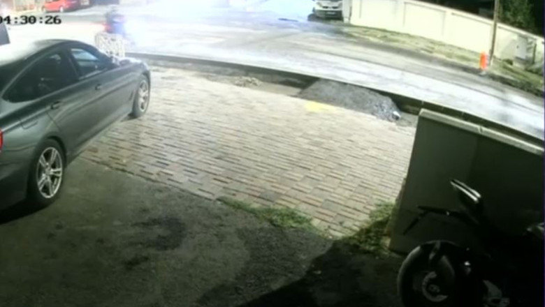 Momentul in care o soferita din Bucuresti accidenteaza mortal un barbat pe scuter. Avea permisul suspendat si urcase bauta la volan Imagine