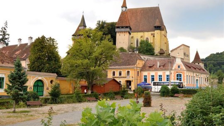 Monitorizare UNESCO. Cladiri de patrimoniu, distruse de lucrari de modernizare facute dupa ureche Imagine