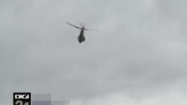 Mos Craciun a venit cu elicopterul. Evenimentul a fost organizat la intreprinderea I.A.R. Ghimbav Imagine