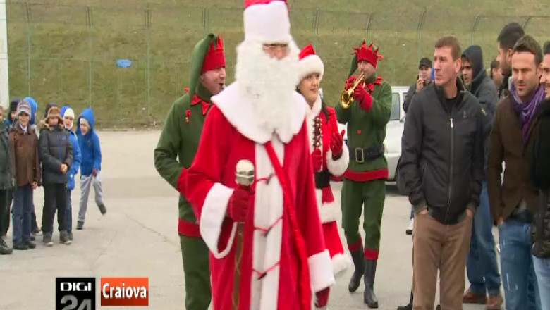 Mos Craciun, in vizita la juniorii CSU Imagine