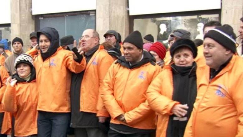 Mos Nicolae, arondat politic. PDL, PSD si PNL au organizat actiuni caritabile Imagine