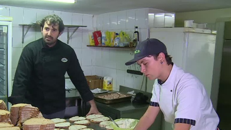 Mos Nicolae, bucatar Imagine