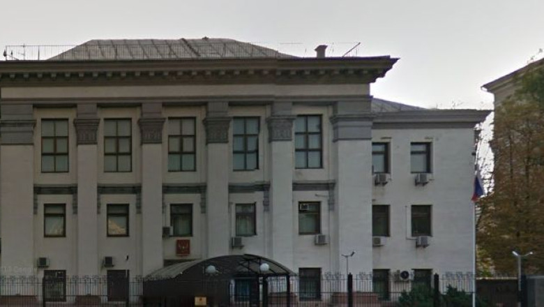 Moscova anunta ca doi diplomati rusi sunt dati disparuti in Ucraina Imagine