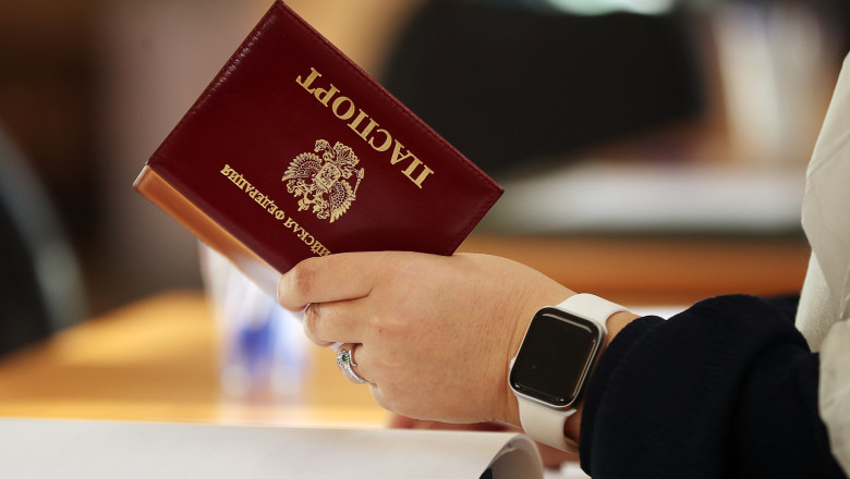 Moscova le da ultimatum ucrainenilor din zonele anexate. Intr-o luna trebuie sa-si exprime loialitatea fata de Rusia Imagine