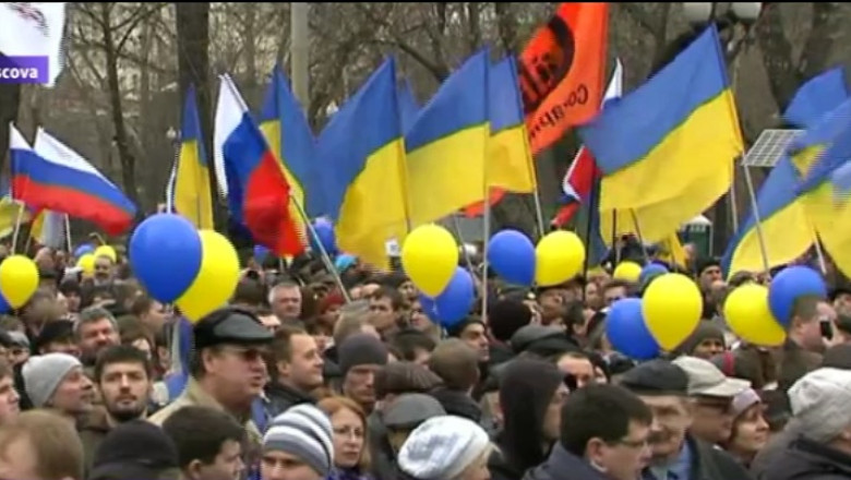 Moscova. Zeci de mii de oameni au iesit in strada pentru a manifesta impotriva lui Putin Imagine