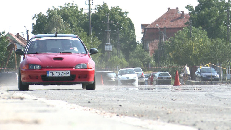 Motoare turate, scrasnete de cauciucuri! A inceput, la Timisoara, Super Rally 2013 Imagine