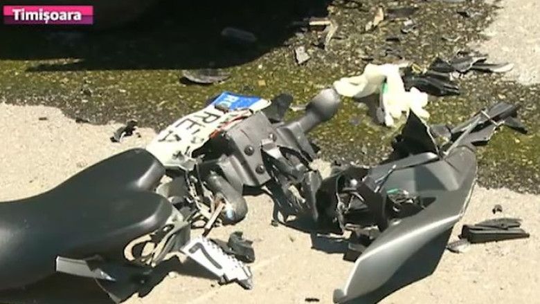 Motociclist ranit: acrosat de o masina, proiectat in alta Imagine