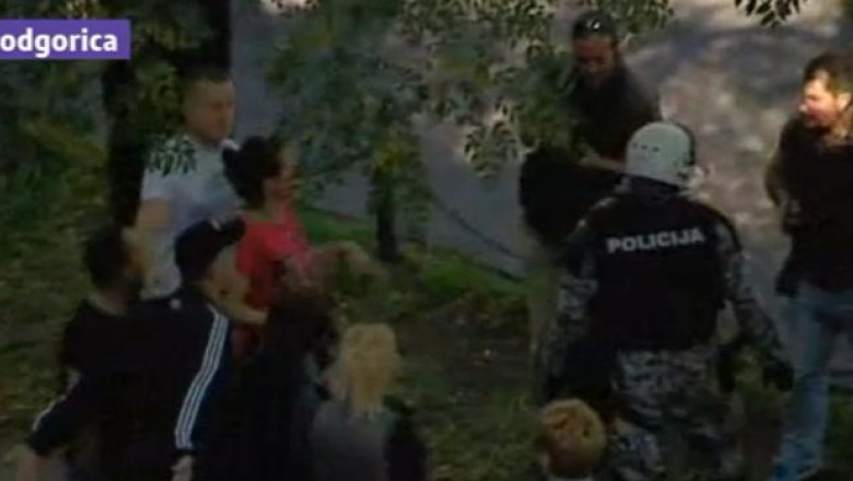 Muntenegru. Violente in timpul unui mars gay. Zeci de oameni s-au batut cu politistii la Podgorica Imagine