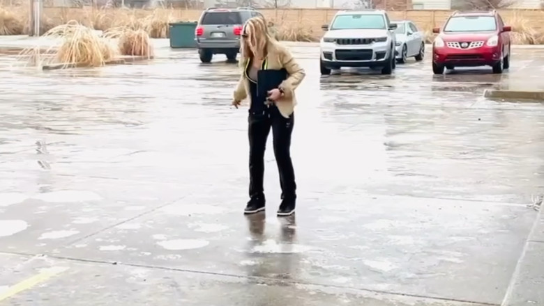 Nadia Comaneci, "patinaj" pe gheata in Oklahoma: E de ajutor sa mai ai putin echilibru  Imagine