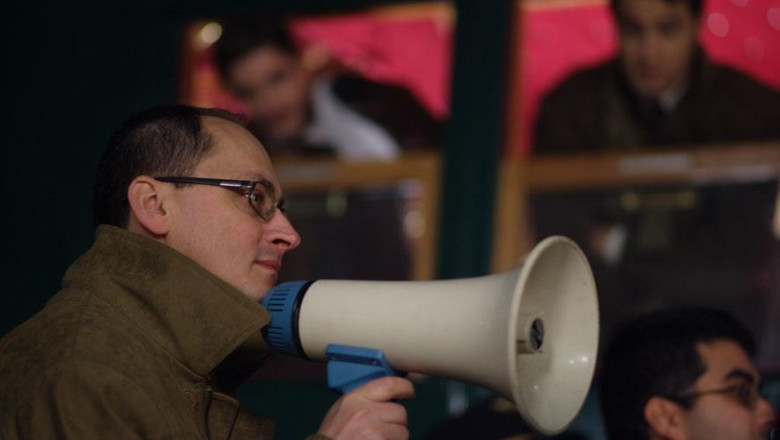 Nae Caranfil a facut primele scurt-metraje cu o camera imprumutata Imagine