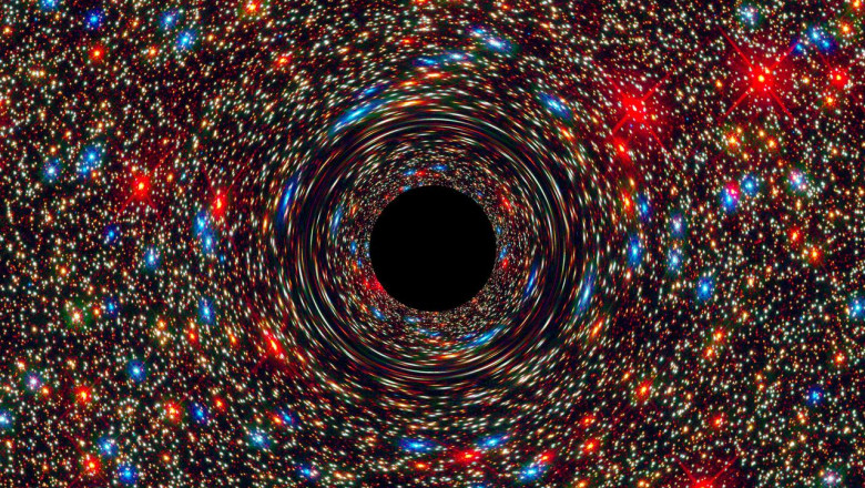 NASA a descoperit o super-gaura neagra care „cantareste” cat o galaxie Imagine