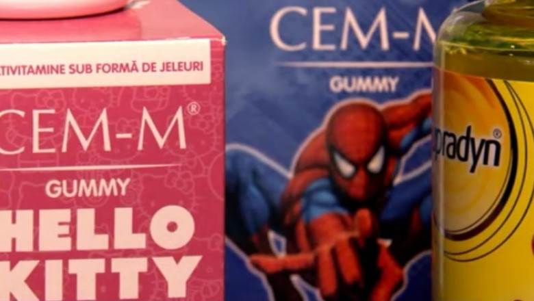 NASCUT IN ROMANIA. Peste 60% dintre parinti dau medicamente copiilor fara recomandarea medicului Imagine