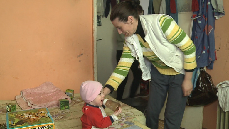 Natalitatea, incurajata cu bani. In comuna Horia, tinerele mame primesc bani de la Primarie Imagine