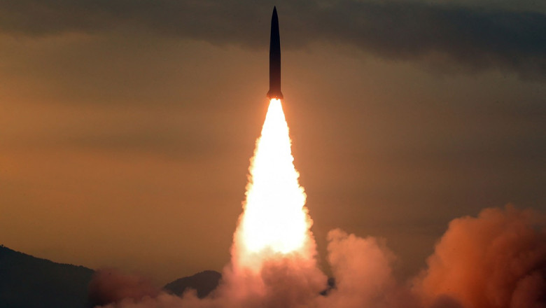 NATO cere Rusiei sa respecte tratatul START si sa-si reduca armamentul nuclear Imagine