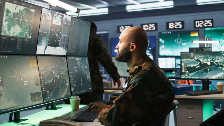 NATO incearca sa sporeasca fortele de aparare antiaeriana din Europa pentru a se pregati pentru o agresiune rusa (Bloomberg) Imagine