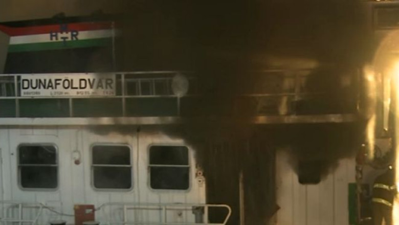 Nava care a luat foc pe Canalul Dunare-Marea Neagra s-a scufundat Imagine