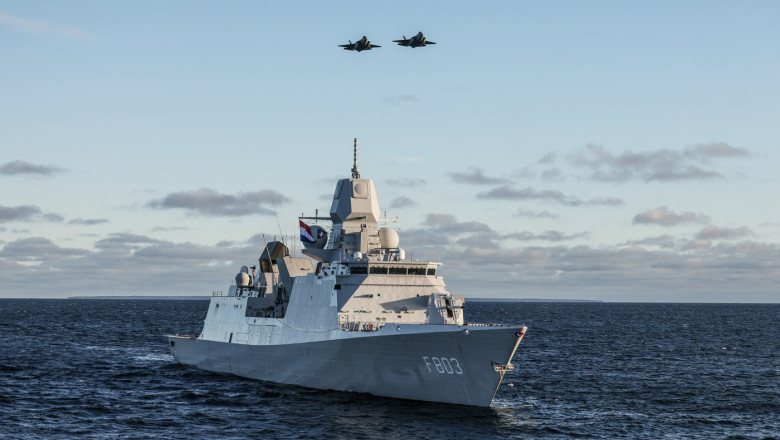 Nave, drone maritime si AI: strategia NATO pentru a apara cablurile submarine din nordul Europei Imagine