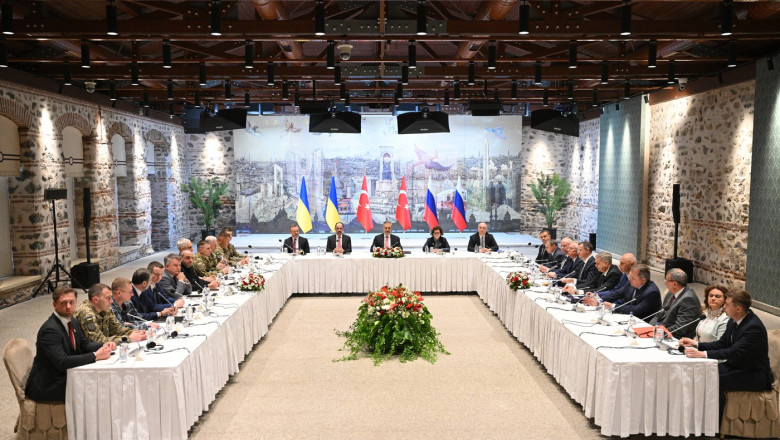 Negocieri Rusia-Ucraina, incheiate dupa 40 de minute de discutii. Partile au cazut de acord asupra unui schimb de prizonieri Imagine