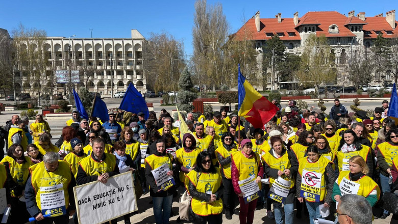 Negocierile de la Guvern au esuat. Sindicatele din invatamant: „E clar, de luni vom avea greva generala” Imagine