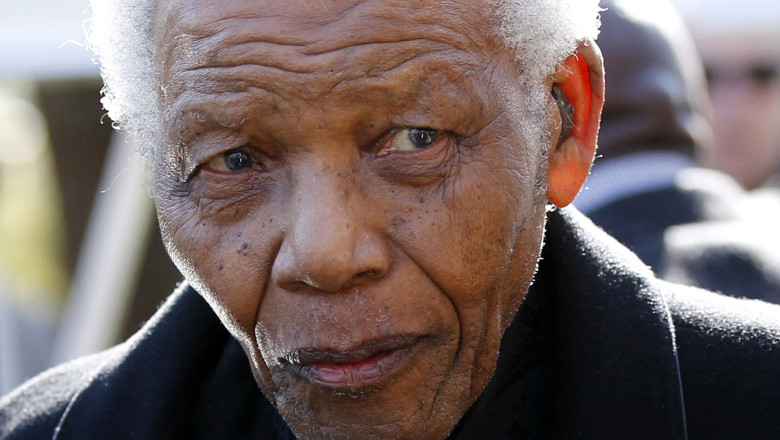 Nelson Mandela in stare critica. „Nu se pune problema deconectarii de la aparate”, spune familia Imagine