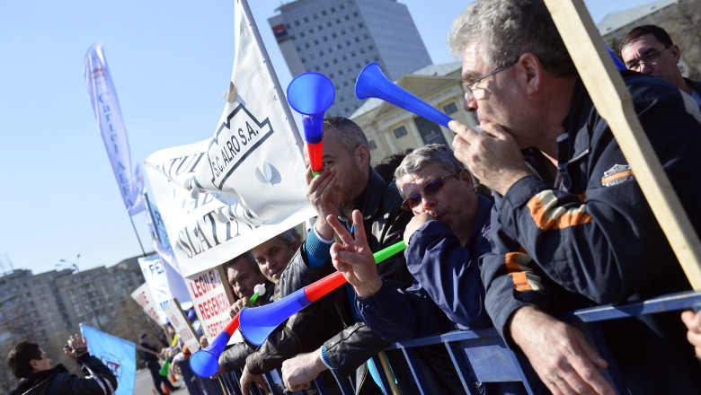 Nemultumiti de pretul mare al energiei electrice. 1000 de sindicalisti protesteaza la Guvern Imagine