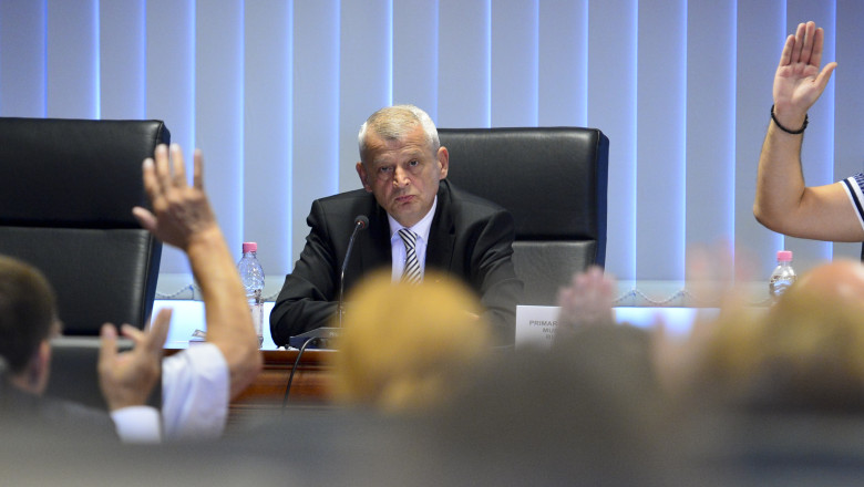 Nemultumiti de Sorin Oprescu, consilierii PDL se retrag din CGMB Imagine