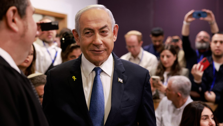 Netanyahu depune marturie pentru prima data in procesul in care este acuzat de coruptie. Cum se apara premierul israelian Imagine