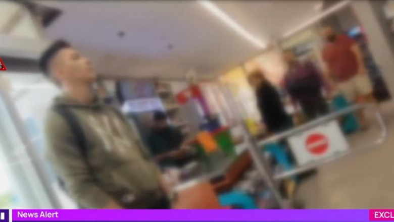 Nevazator tinut la usa magazinului din cauza cainelui ghid: „Nu e voie, fara misto. Legati-l afara de ceva” Imagine