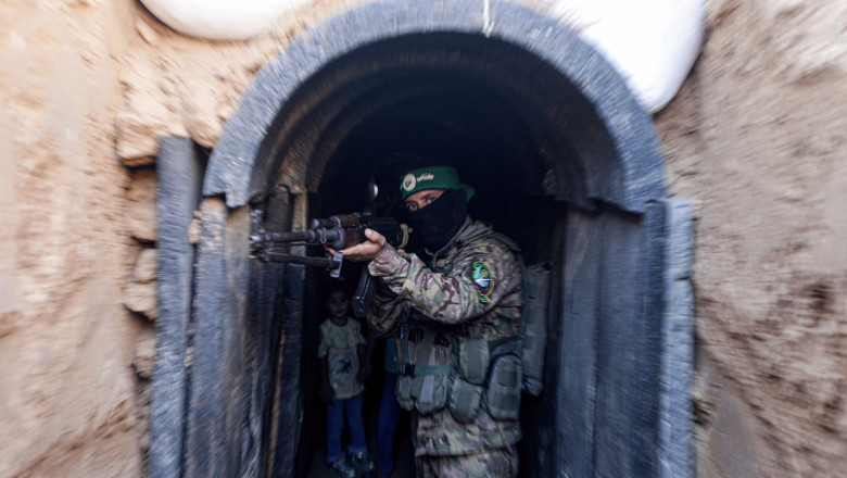 New York Times: Cel putin 32 dintre cei 136 de ostaticii detinuti de Hamas au murit Imagine
