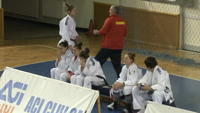 Nici judo-ul nu o duce bine Imagine